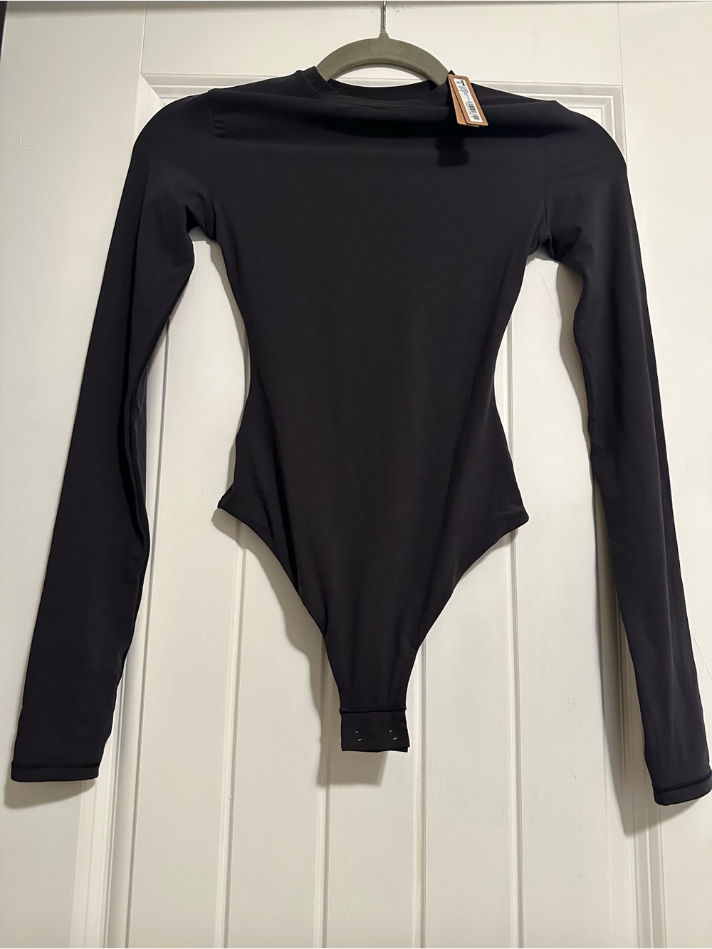 SKIMS Fits Everybody Long Sleeve Crew Neck Bodysuit NWT - Picture 5 of 6